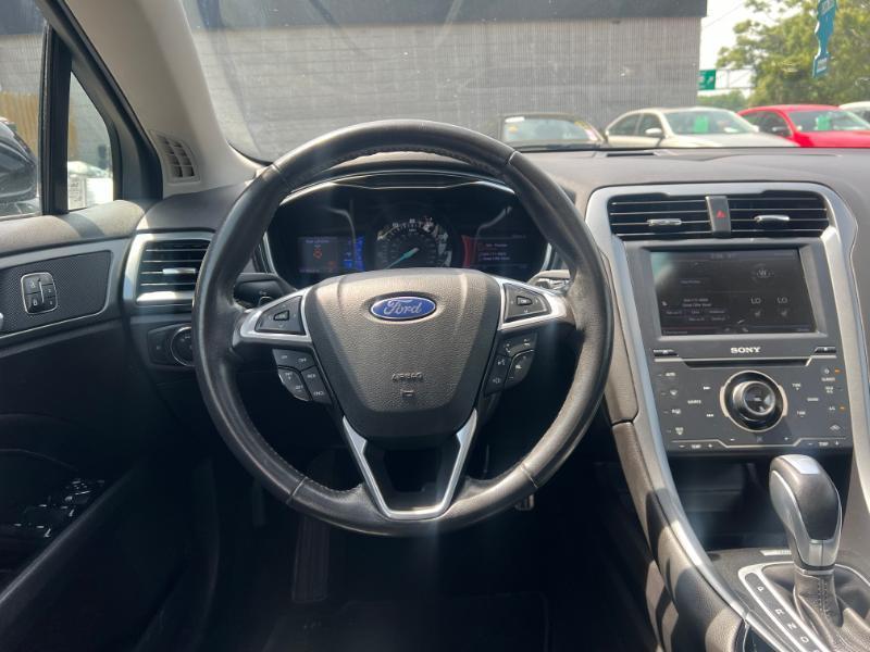 Ford Fusion Titanium 2013