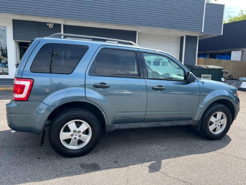 Ford Escape XLT 4WD 2012
