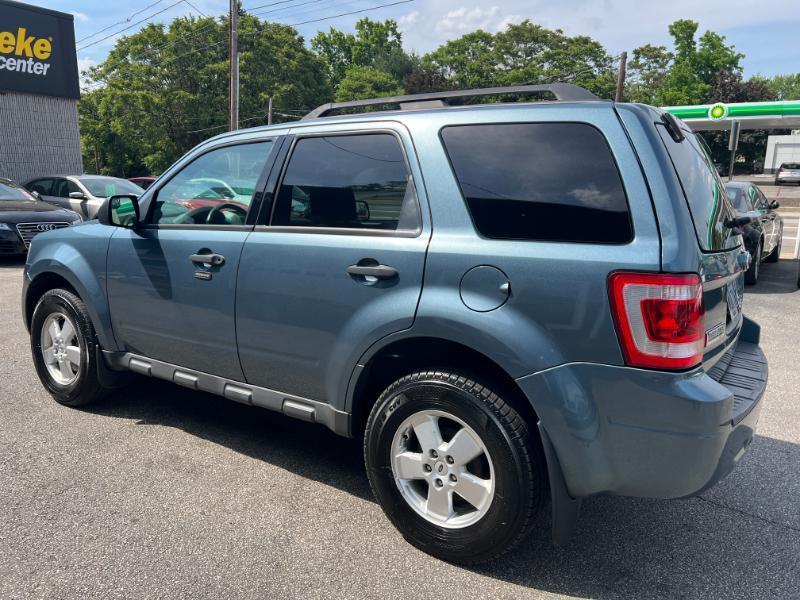 Ford Escape XLT 4WD 2012