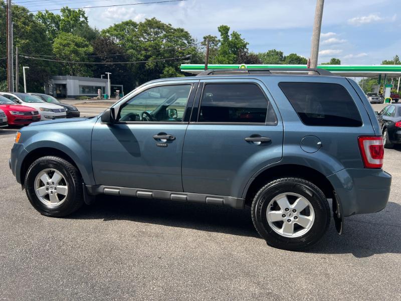 Ford Escape XLT 4WD 2012