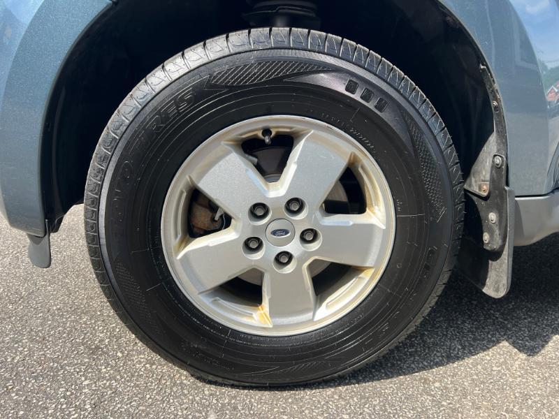 Ford Escape XLT 4WD 2012