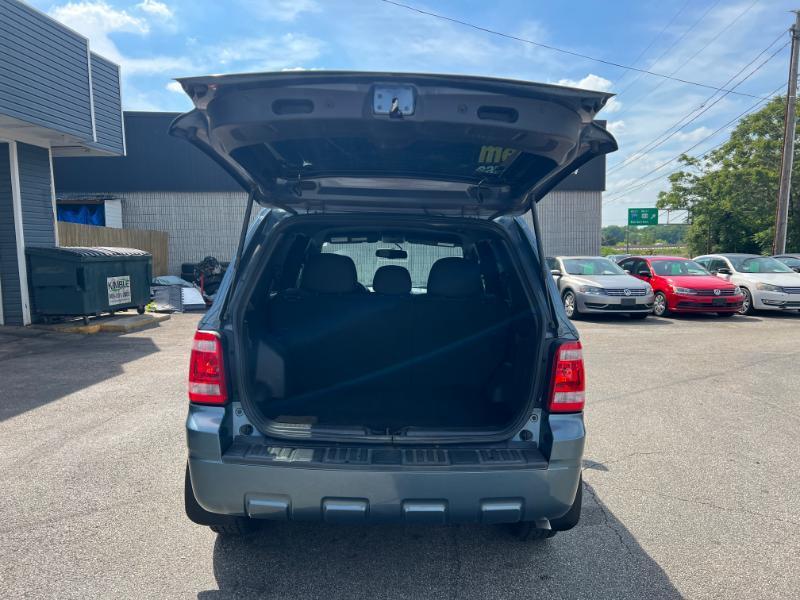 Ford Escape XLT 4WD 2012