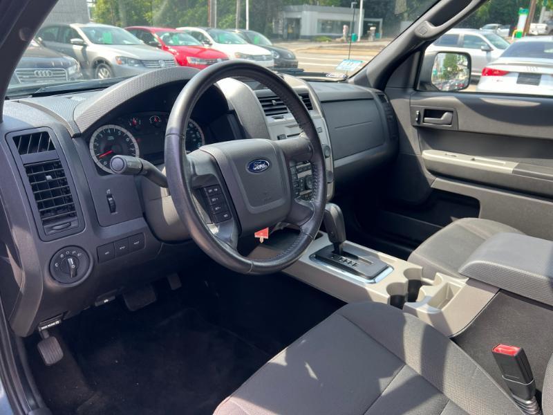 Ford Escape XLT 4WD 2012