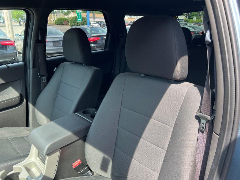 Ford Escape XLT 4WD 2012