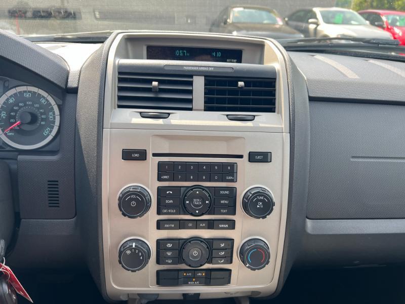 Ford Escape XLT 4WD 2012