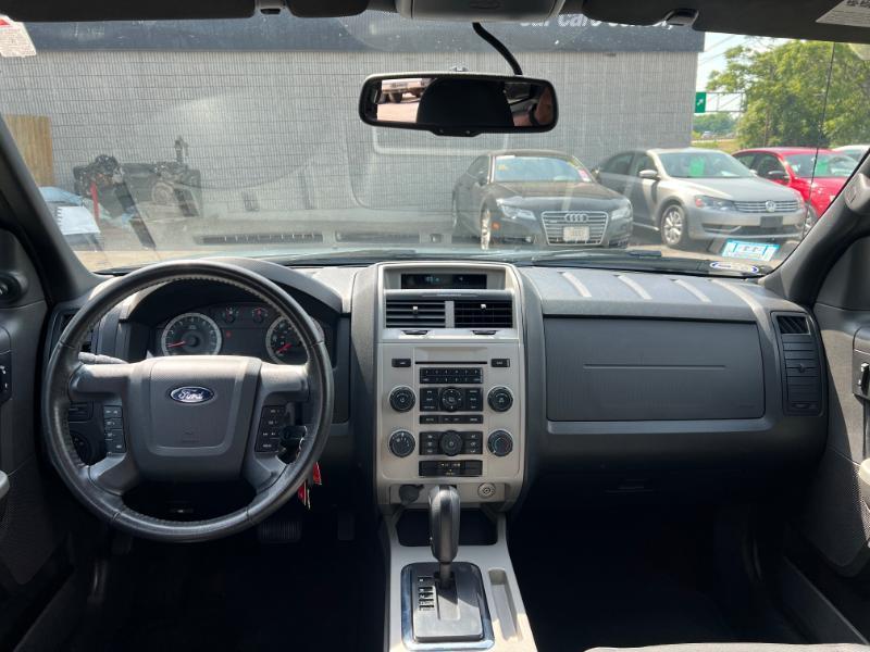 Ford Escape XLT 4WD 2012