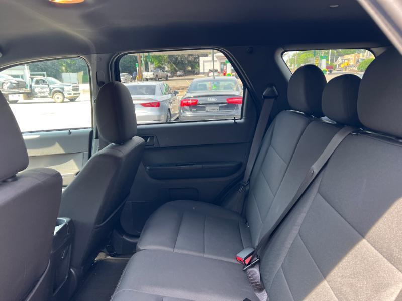 Ford Escape XLT 4WD 2012