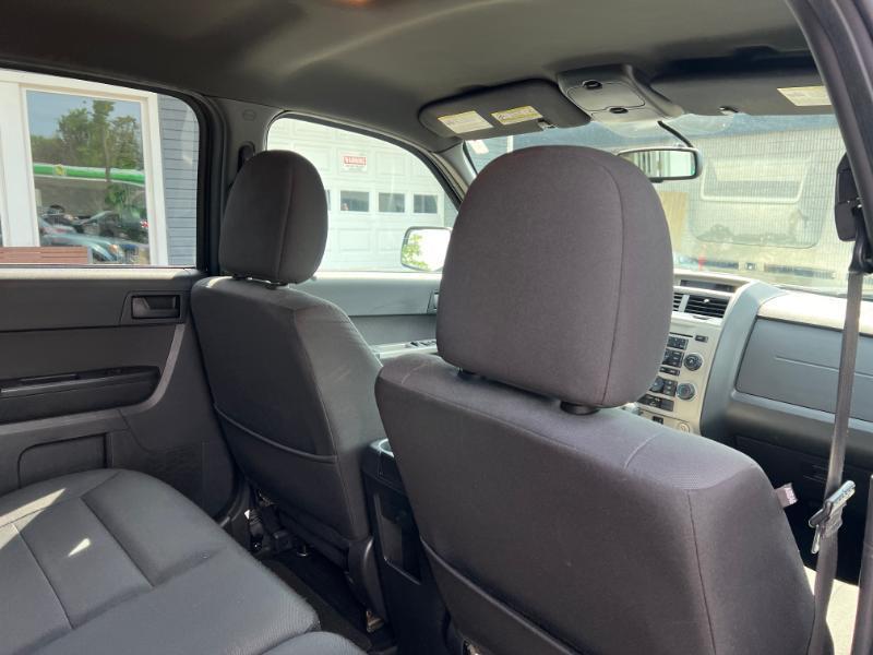 Ford Escape XLT 4WD 2012