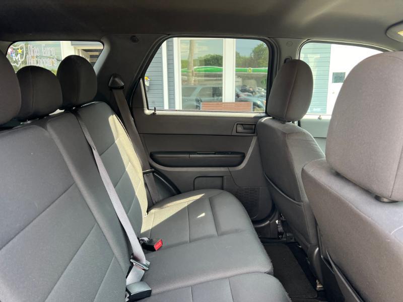 Ford Escape XLT 4WD 2012