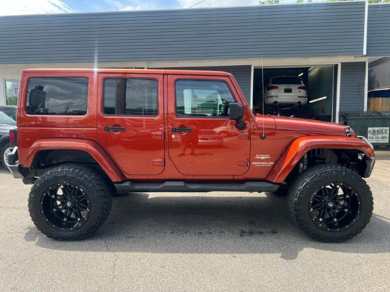Jeep Wrangler Unlimited Sahara 4WD 2014