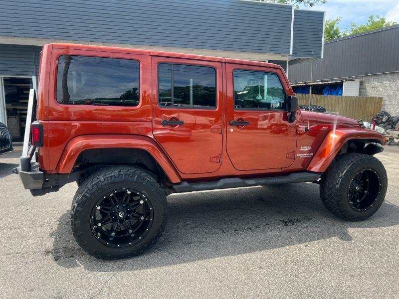 Jeep Wrangler Unlimited Sahara 4WD 2014