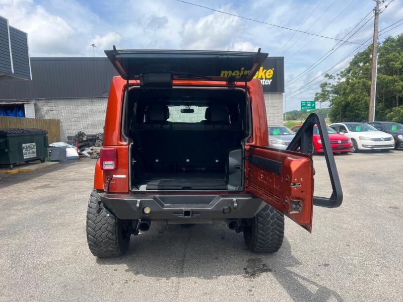 Jeep Wrangler Unlimited Sahara 4WD 2014