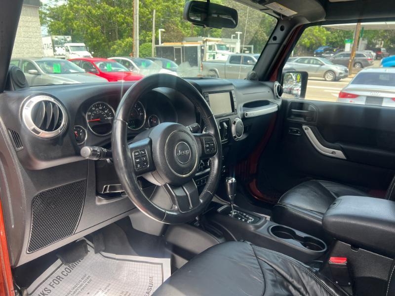Jeep Wrangler Unlimited Sahara 4WD 2014