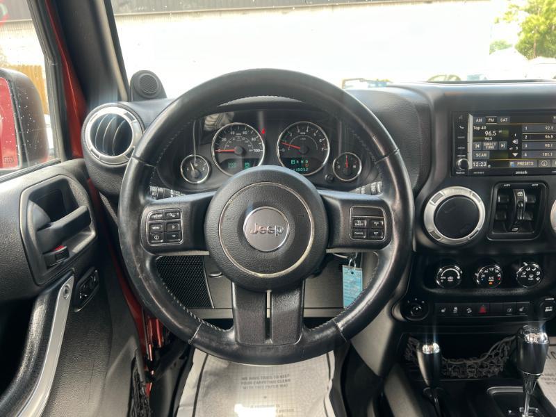 Jeep Wrangler Unlimited Sahara 4WD 2014