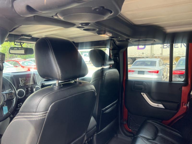 Jeep Wrangler Unlimited Sahara 4WD 2014