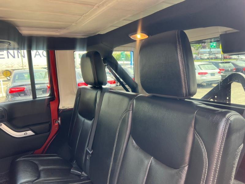 Jeep Wrangler Unlimited Sahara 4WD 2014