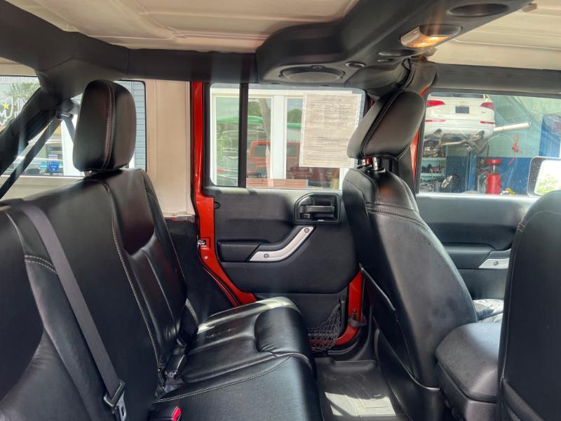 Jeep Wrangler Unlimited Sahara 4WD 2014