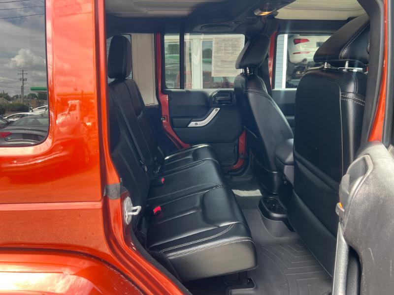 Jeep Wrangler Unlimited Sahara 4WD 2014