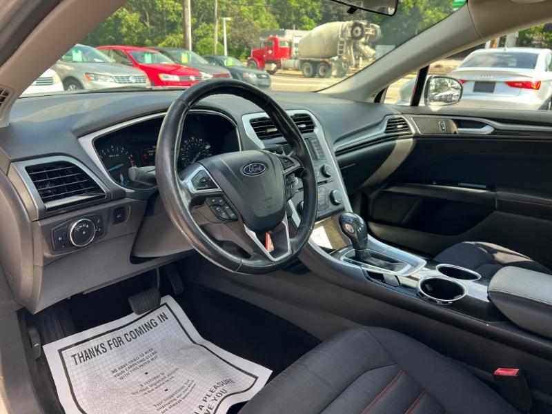 Ford Fusion SE 2014