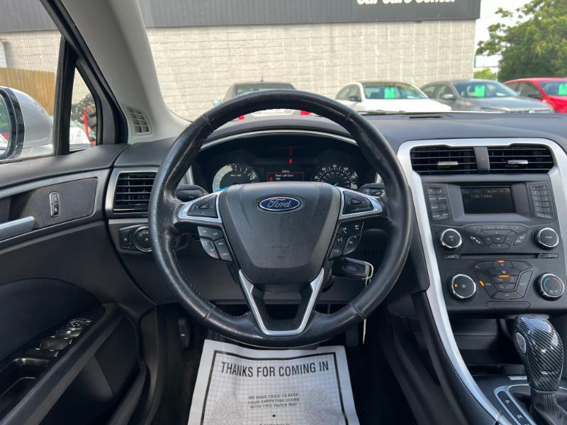 Ford Fusion SE 2014