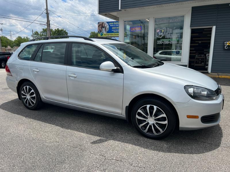 Volkswagen Jetta SportWagen 2.5L S 2011