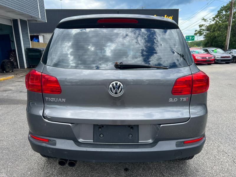 Volkswagen Tiguan S 4Motion 2012
