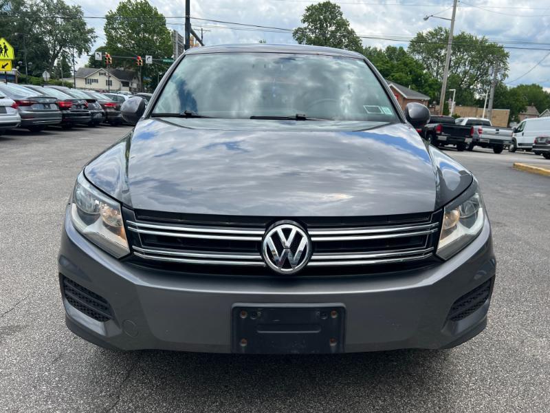 Volkswagen Tiguan S 4Motion 2012