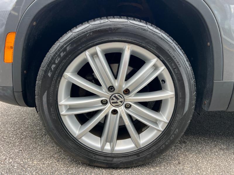 Volkswagen Tiguan S 4Motion 2012