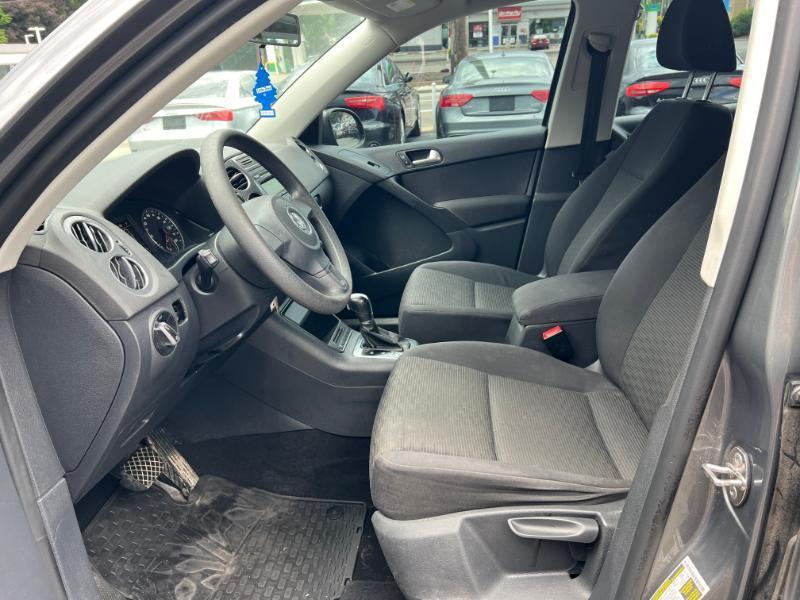 Volkswagen Tiguan S 4Motion 2012