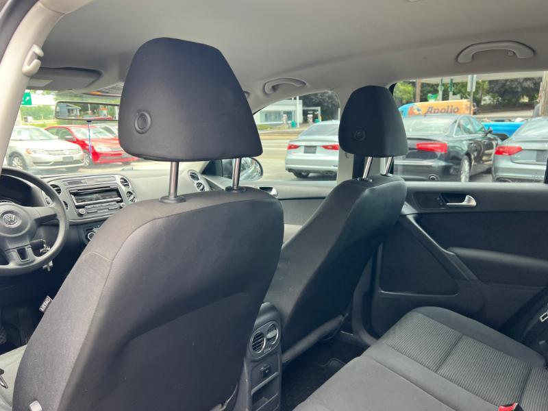 Volkswagen Tiguan S 4Motion 2012