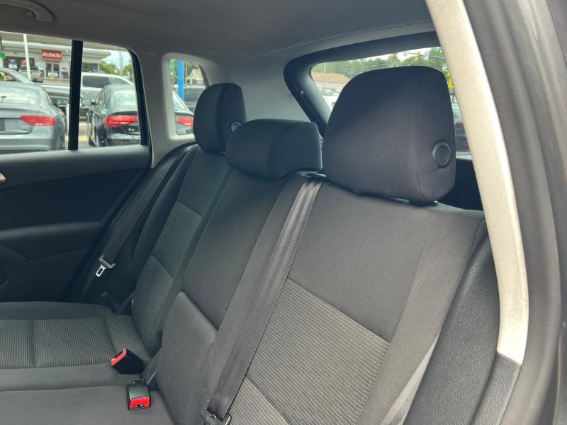 Volkswagen Tiguan S 4Motion 2012