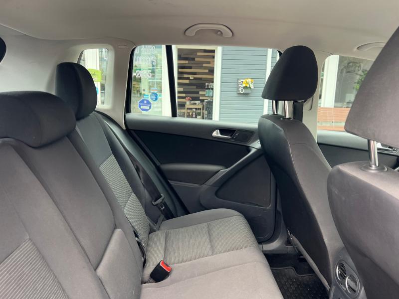 Volkswagen Tiguan S 4Motion 2012