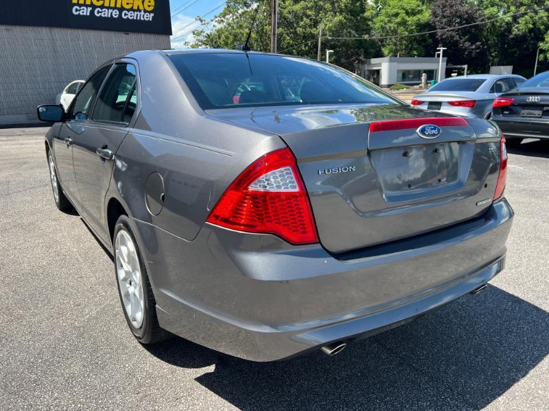 Ford Fusion V6 SE 2011