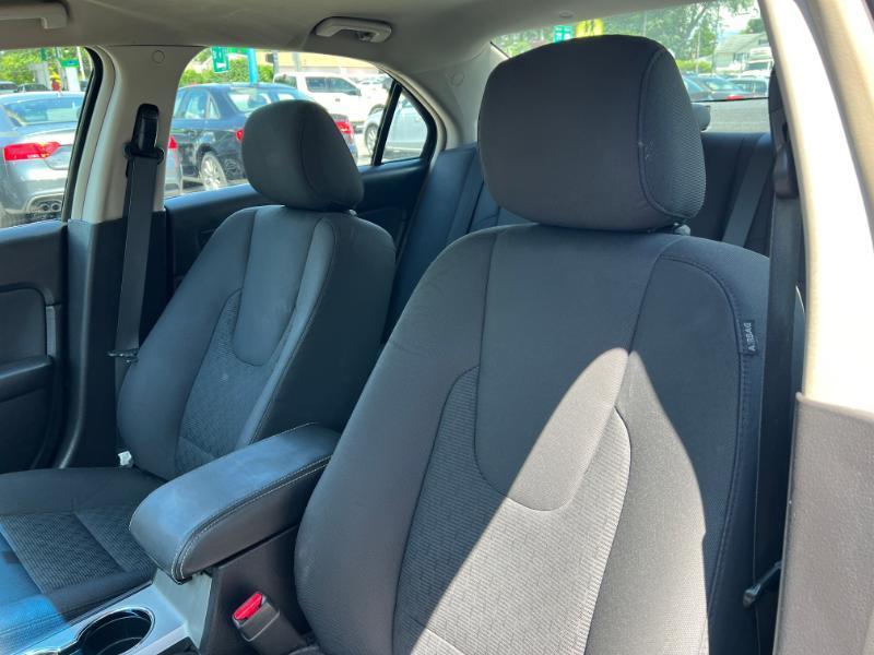 Ford Fusion V6 SE 2011