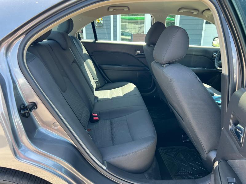 Ford Fusion V6 SE 2011