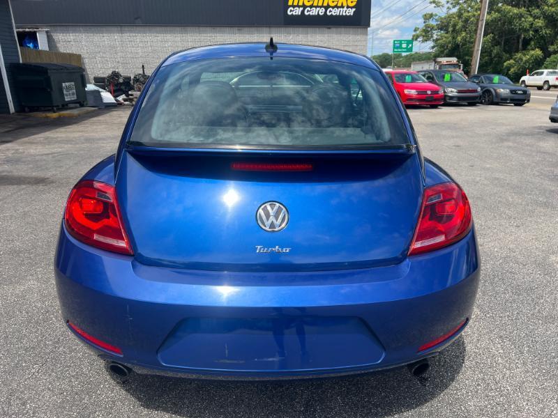 Volkswagen Beetle 2.0T Turbo 2012