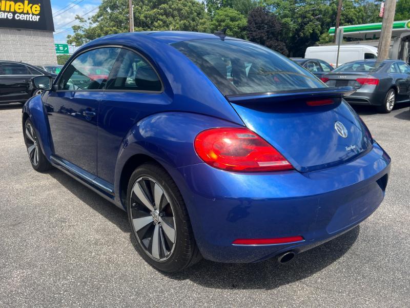 Volkswagen Beetle 2.0T Turbo 2012