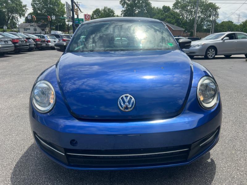 Volkswagen Beetle 2.0T Turbo 2012
