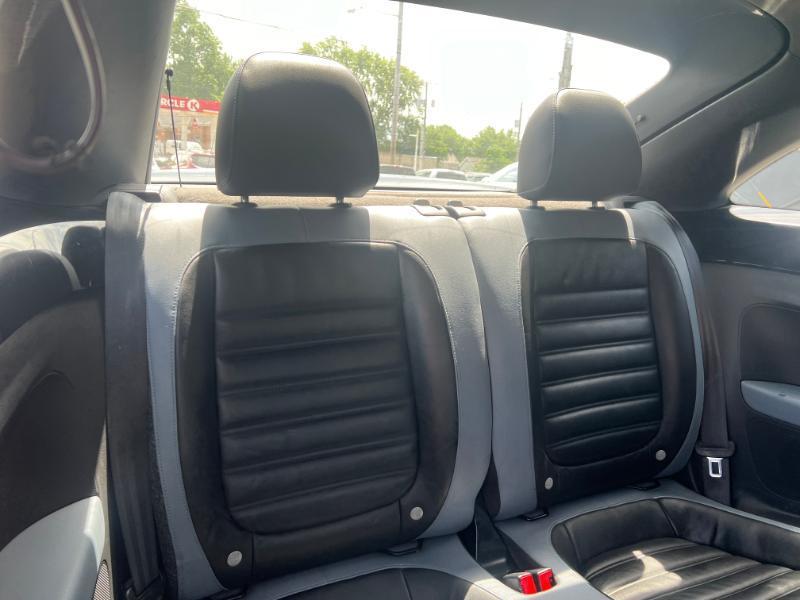Volkswagen Beetle 2.0T Turbo 2012