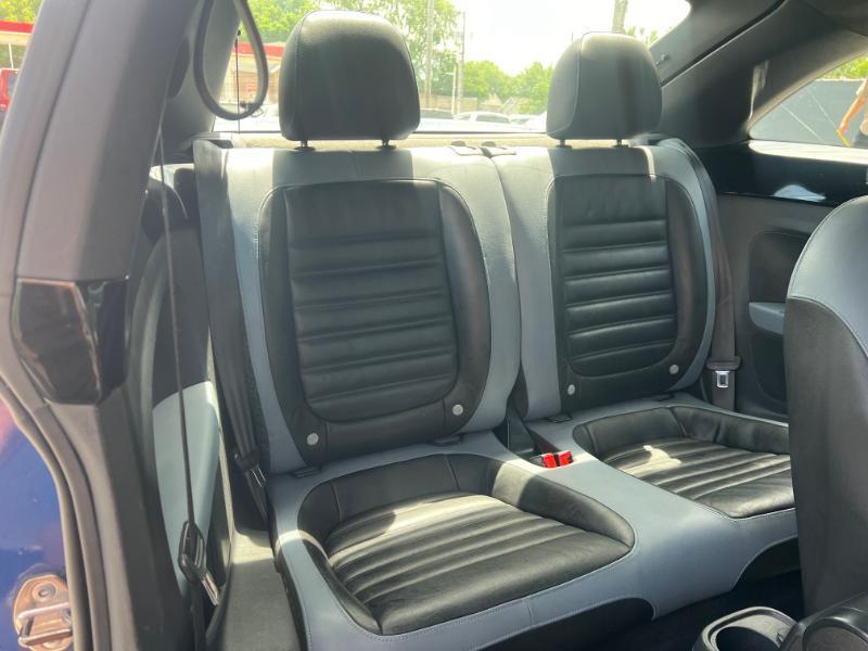 Volkswagen Beetle 2.0T Turbo 2012