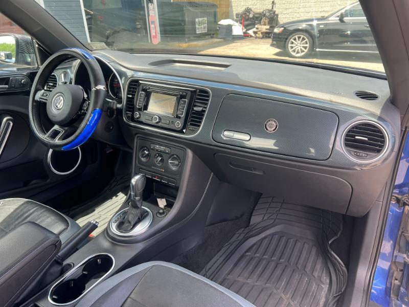 Volkswagen Beetle 2.0T Turbo 2012