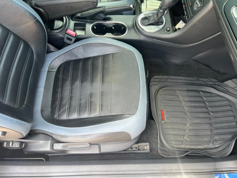 Volkswagen Beetle 2.0T Turbo 2012