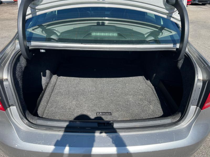 Volkswagen Passat 2.0L TDI SEL Premium 2013