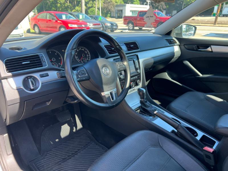 Volkswagen Passat 2.0L TDI SEL Premium 2013