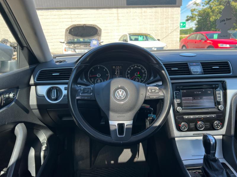 Volkswagen Passat 2.0L TDI SEL Premium 2013