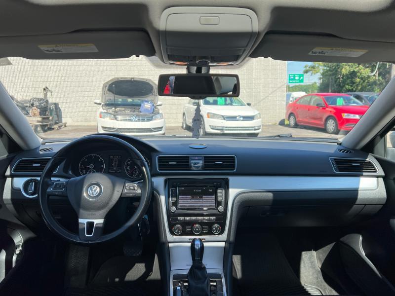 Volkswagen Passat 2.0L TDI SEL Premium 2013