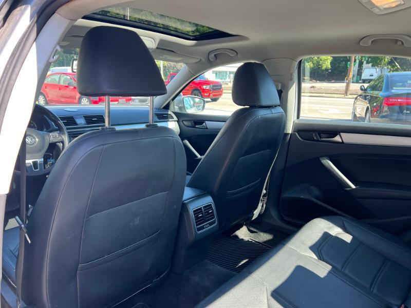 Volkswagen Passat 2.0L TDI SEL Premium 2013