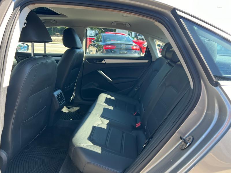 Volkswagen Passat 2.0L TDI SEL Premium 2013