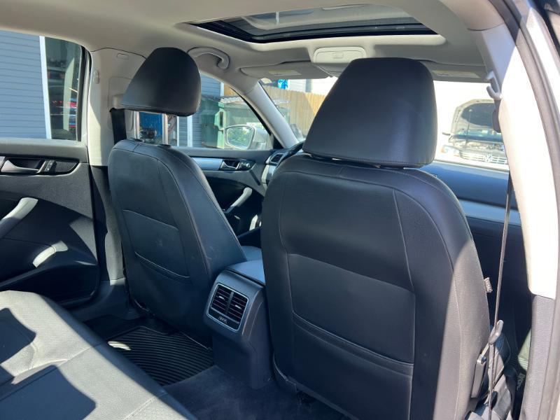Volkswagen Passat 2.0L TDI SEL Premium 2013