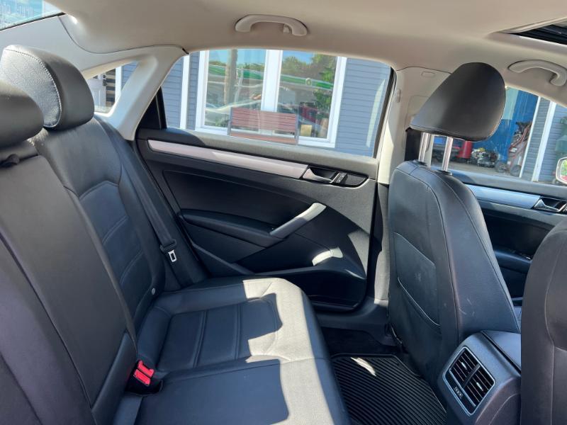 Volkswagen Passat 2.0L TDI SEL Premium 2013